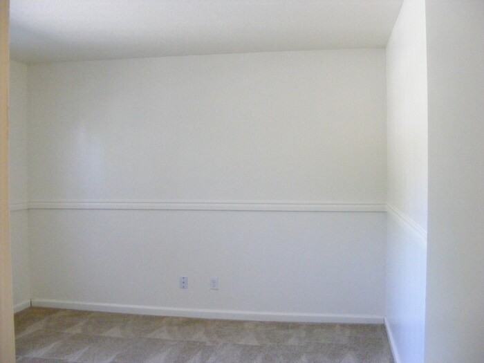 8823 Salmon Falls Dr #C - Photo 7 of 8