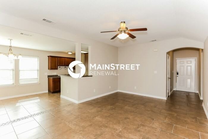 3448 Heatherbend St - Photo 4 of 15