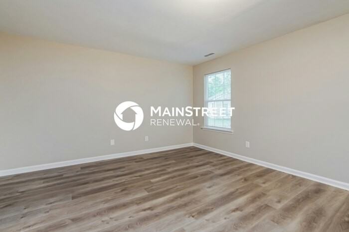 5828 Weddington Rd - Photo 6 of 12