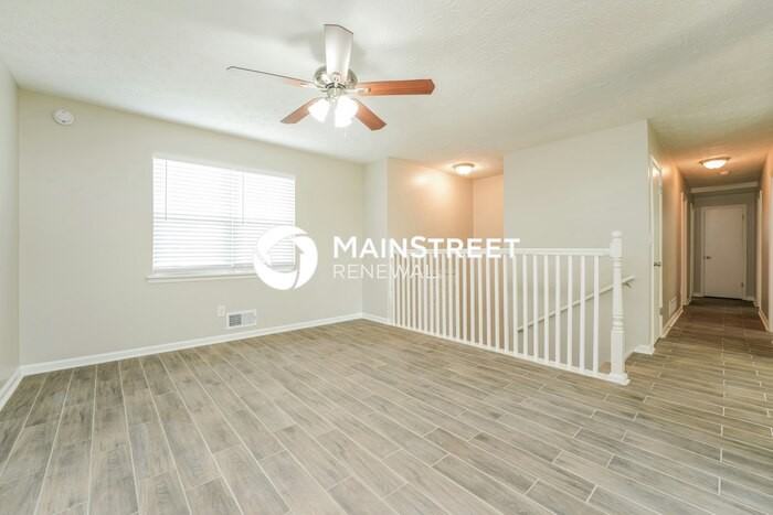 10124 Settlers Grove Rd Ne - Photo 4 of 17