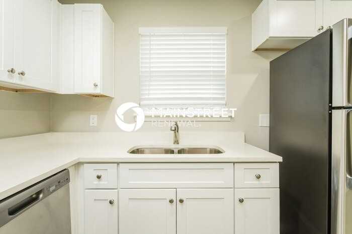 10124 Settlers Grove Rd Ne - Photo 6 of 17