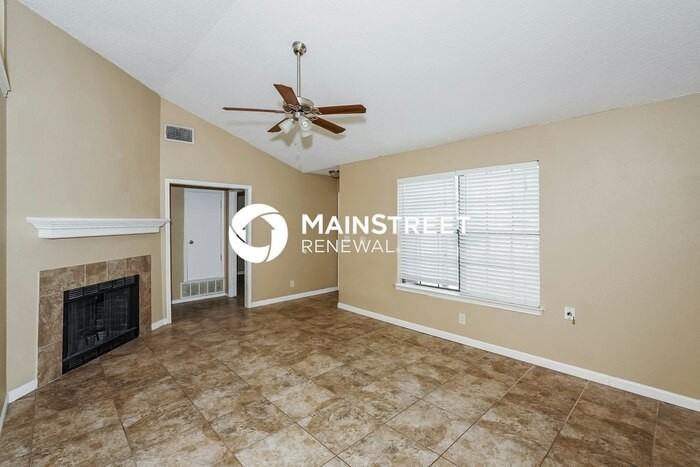 7937 Camelot Rd - Photo 3 of 16