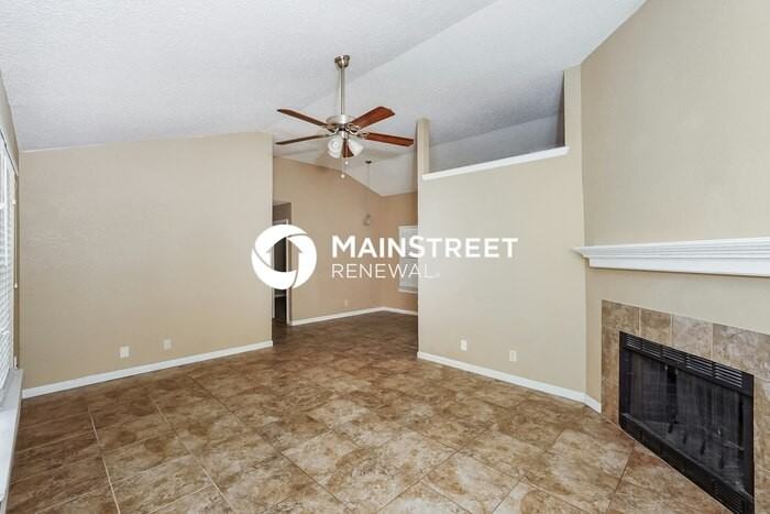 7937 Camelot Rd - Photo 4 of 16