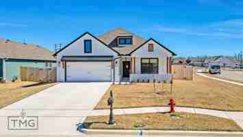 featured image of 6525 S Aster Pl