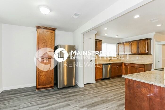 2401 Cypress Dr - Photo 6 of 16