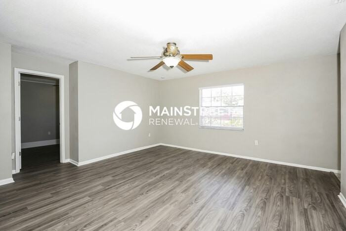 965 Calbert Ln - Photo 3 of 17
