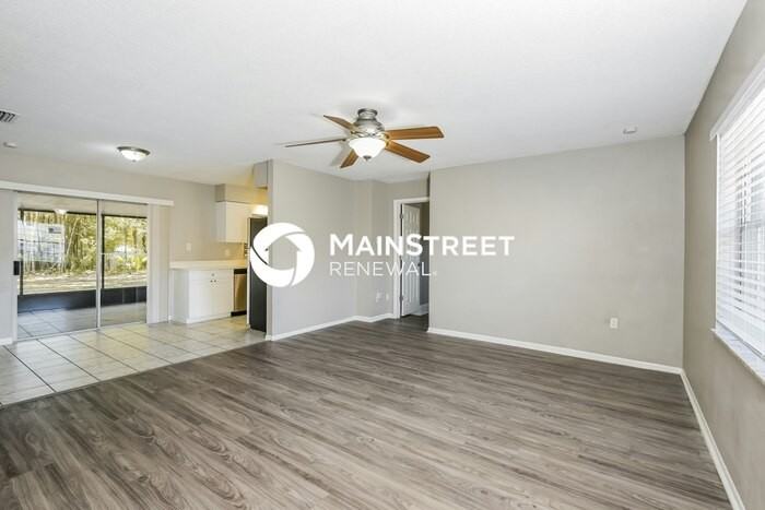 965 Calbert Ln - Photo 4 of 17