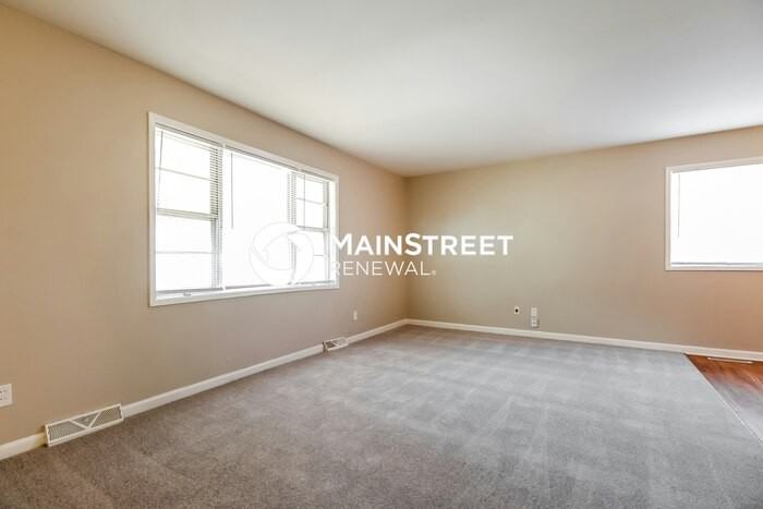 8173 Ne San Rafael Dr - Photo 5 of 17