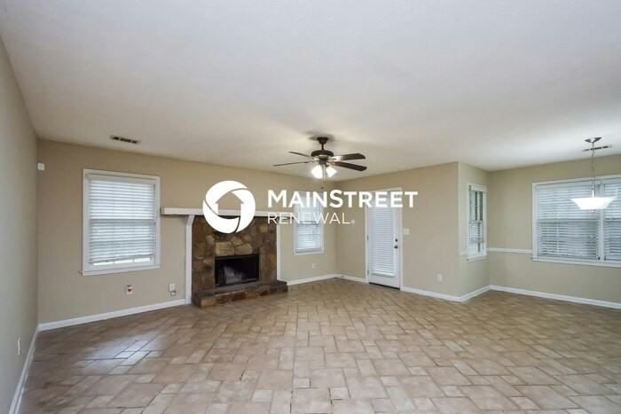 105 Stone Creek Dr - Photo 3 of 15
