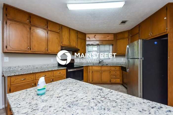 105 Stone Creek Dr - Photo 5 of 15