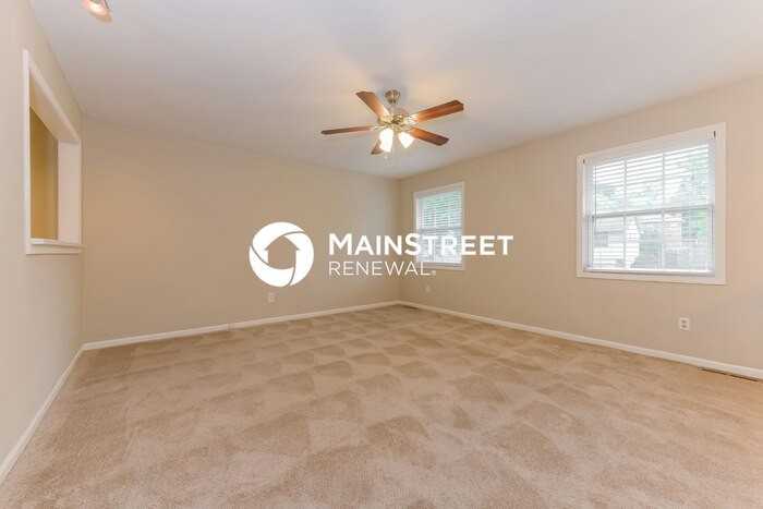 1437 S Tomahawk Ln - Photo 2 of 16