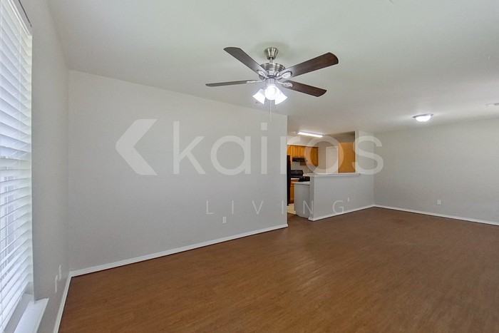 2010 Creekridge Dr - Photo 4 of 21