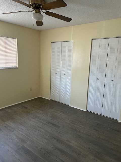 423 E Rosewood Ln - Photo 5 of 9