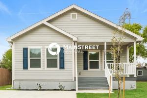 featured image of 3418 Avoca Dr