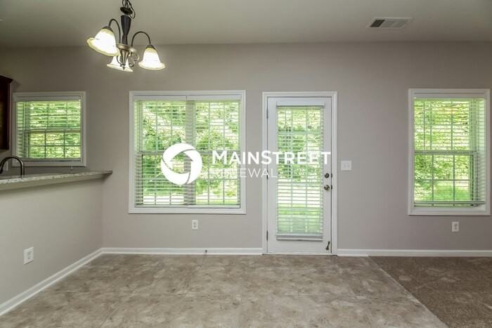 2641 Freemont St - Photo 6 of 18