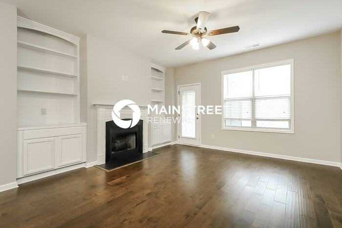 142 Golden Gate Pkwy - Photo 4 of 16
