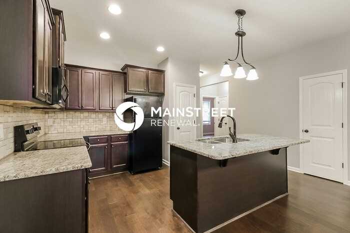 142 Golden Gate Pkwy - Photo 7 of 16