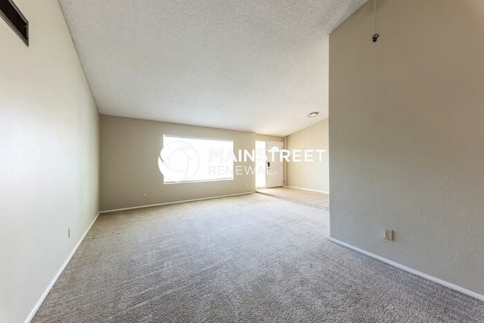 6202 W Sunnyside Dr - Photo 2 of 17
