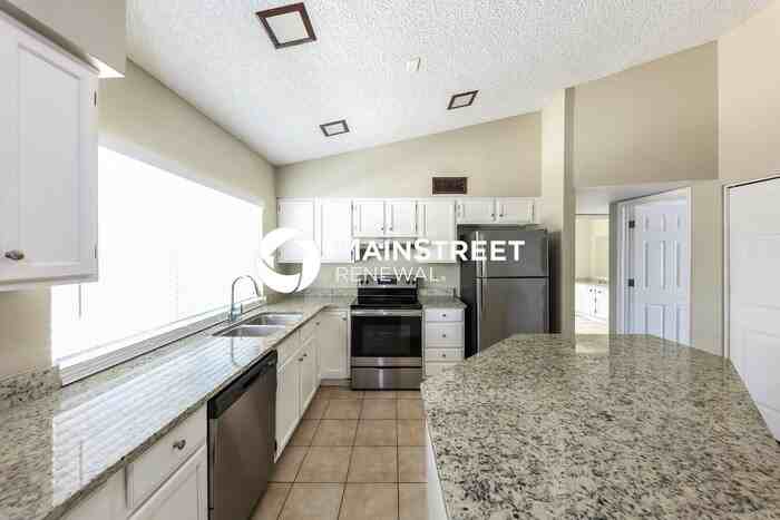 6202 W Sunnyside Dr - Photo 6 of 17