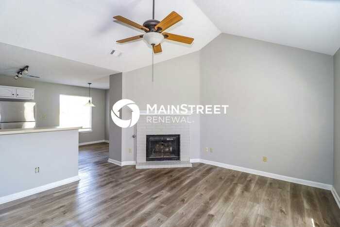 6912 Lagrange Hill Rd - Photo 5 of 17