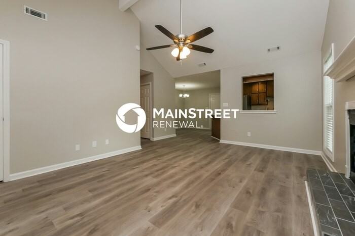 505 Rosehill Dr - Photo 4 of 16