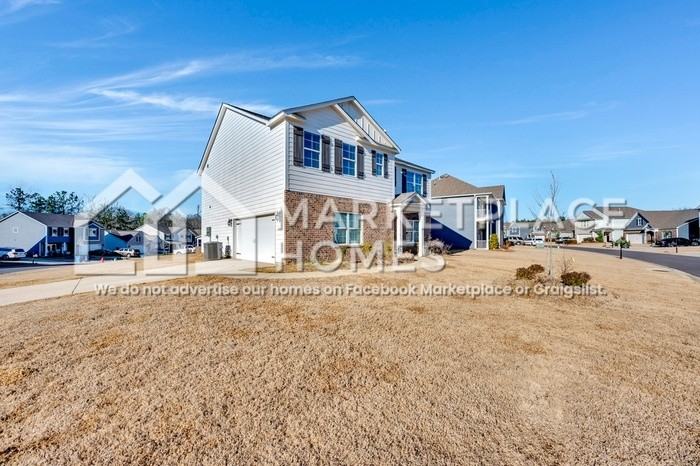 1027 Park View Dr - Photo 2 of 34