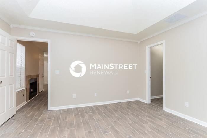 330 Fallview Dr - Photo 4 of 16