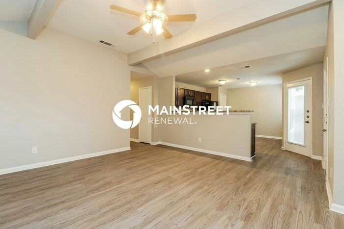 331 Angelina Dr - Photo 5 of 16