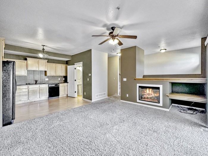 207 Ne 45th Ln - Photo 5 of 22