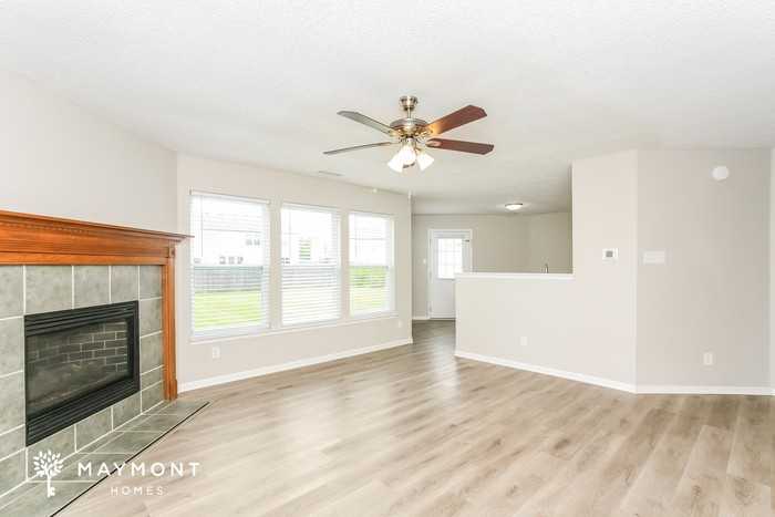 6887 W Burlington Dr - Photo 5 of 16