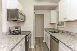 100 Terrace Dr Ne #4 - Photo 1 of 1