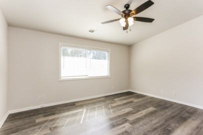 100 Terrace Dr Ne #4 - Photo 3 of 13
