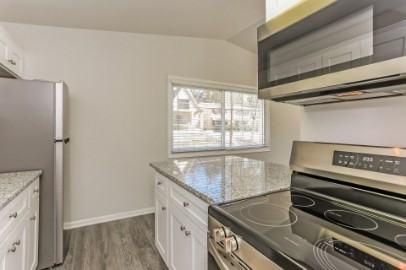 100 Terrace Dr Ne #4 - Photo 2 of 12