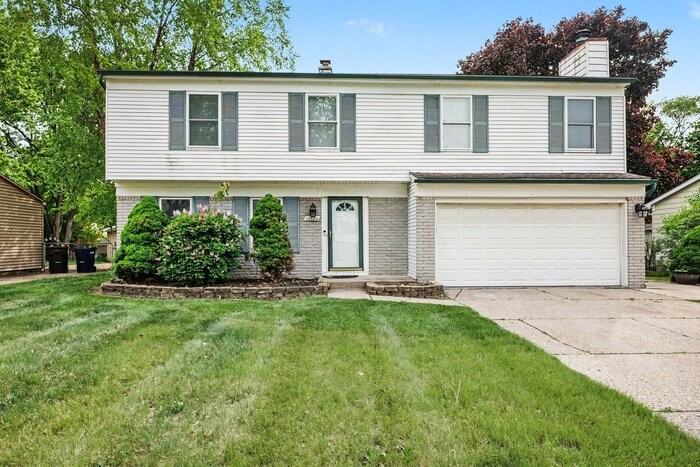 12800 Daily Dr - Photo 2 of 28