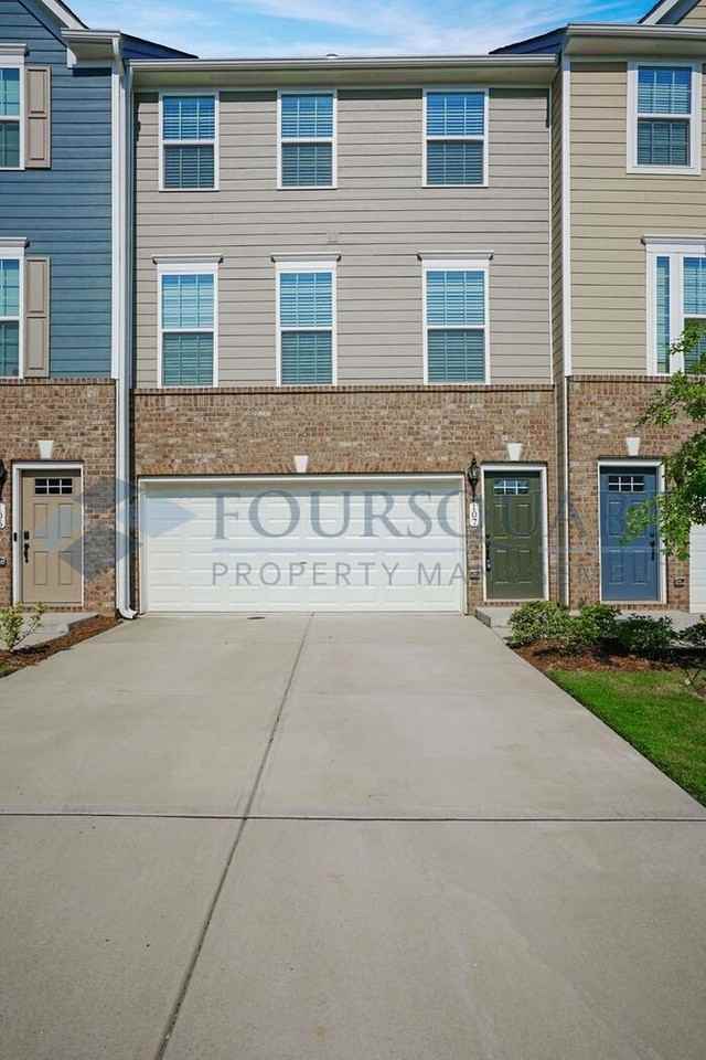 107 Cross Country Way - Photo 4 of 31