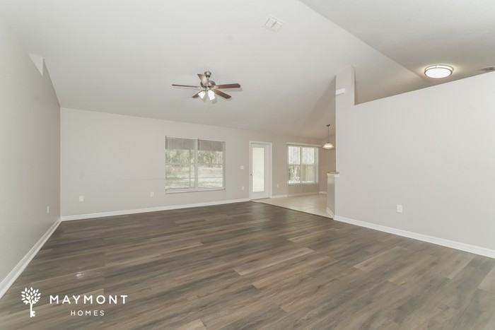 6811 Krenson Oaks Cir - Photo 4 of 15