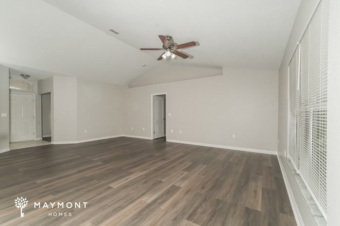 6811 Krenson Oaks Cir - Photo 6 of 15