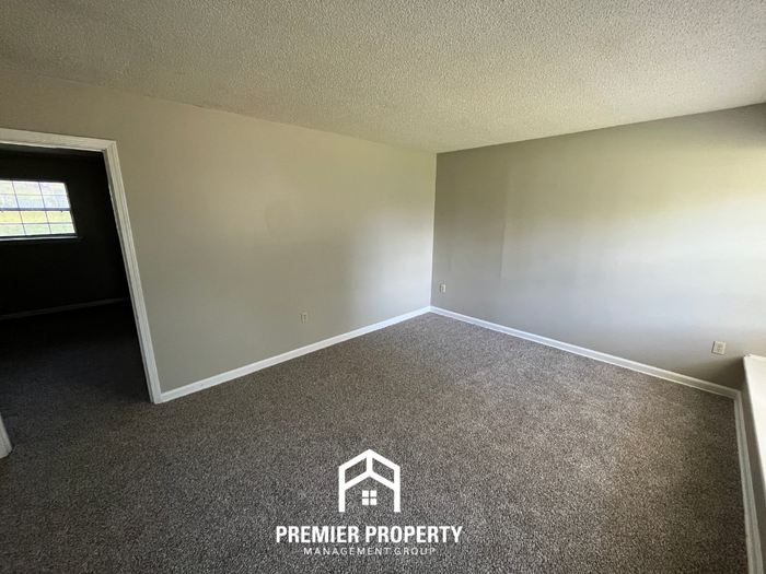 4289 Cottonwood Rd - Photo 3 of 39