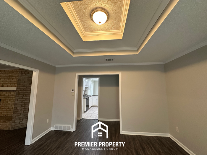 2295 Carrollwood Ln - Photo 4 of 28
