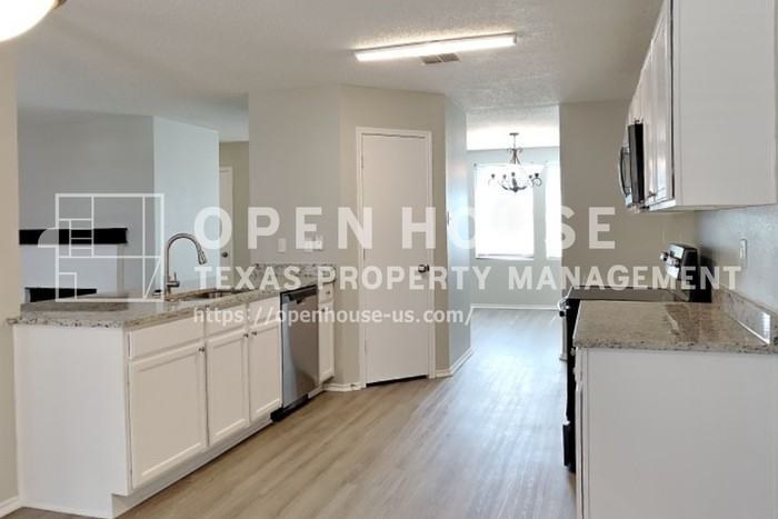 1305 Highcrest Dr - Photo 6 of 23