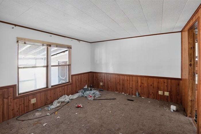 2609 Joyce Dr - Photo 5 of 30