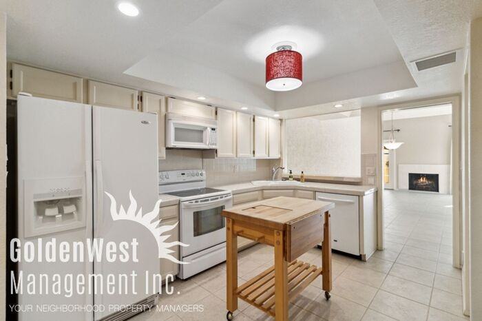 2441 E Rancho Dr - Photo 6 of 25