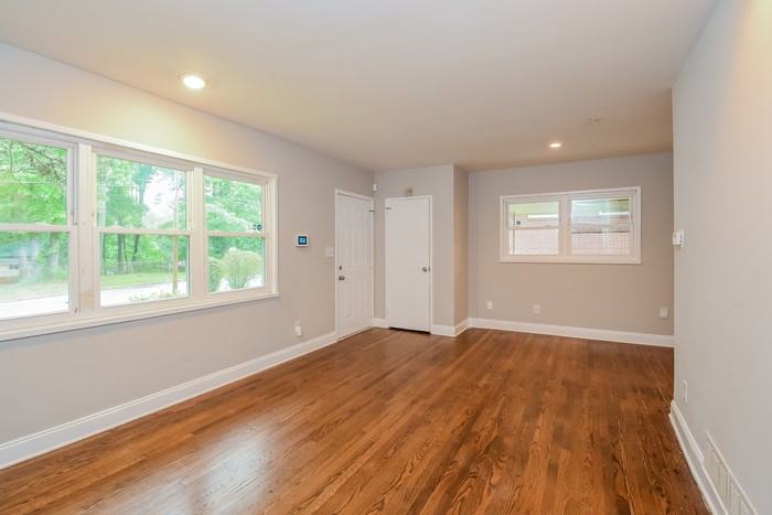 2712 Cherry Laurel Ln Sw - Photo 7 of 17