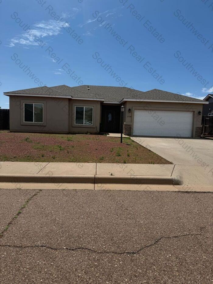 1708 College Park Dr