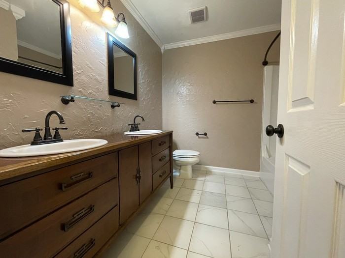 200 Glen Bonnie Ln - Photo 4 of 21