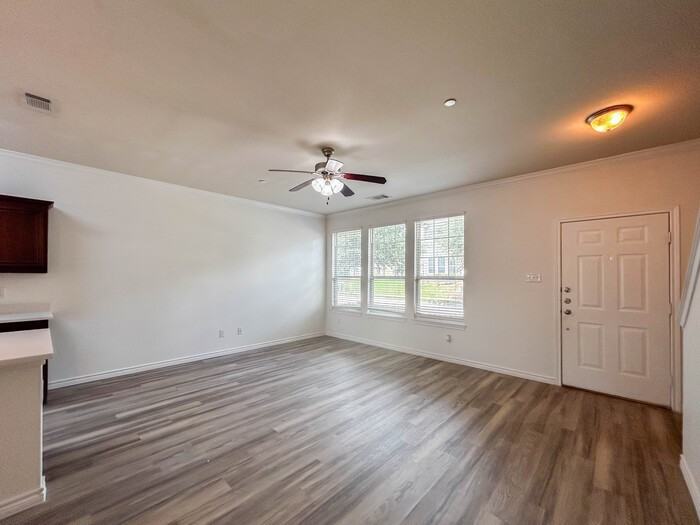 5524 Dolores Pl - Photo 7 of 35