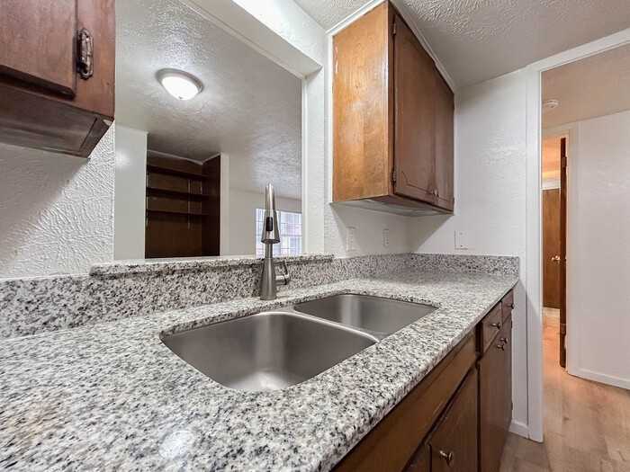 900 Willowwood St #27 - Photo 5 of 23