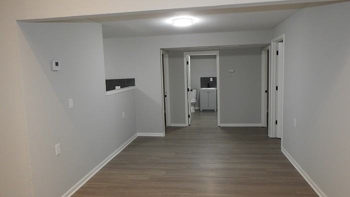 5928 Elmwood Ave - Photo 4 of 21