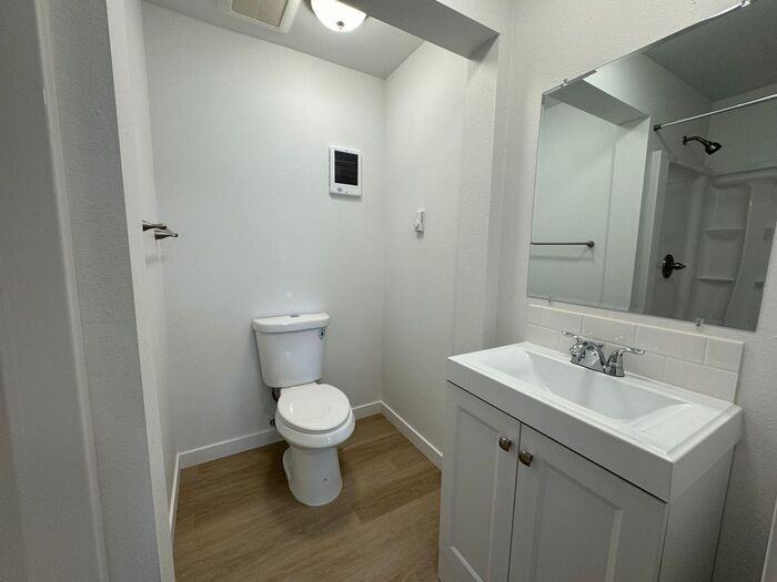 7005 N Atlantic St #8 - Photo 5 of 22