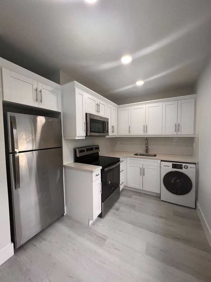 11 Menores Ave #08 - Photo 4 of 10